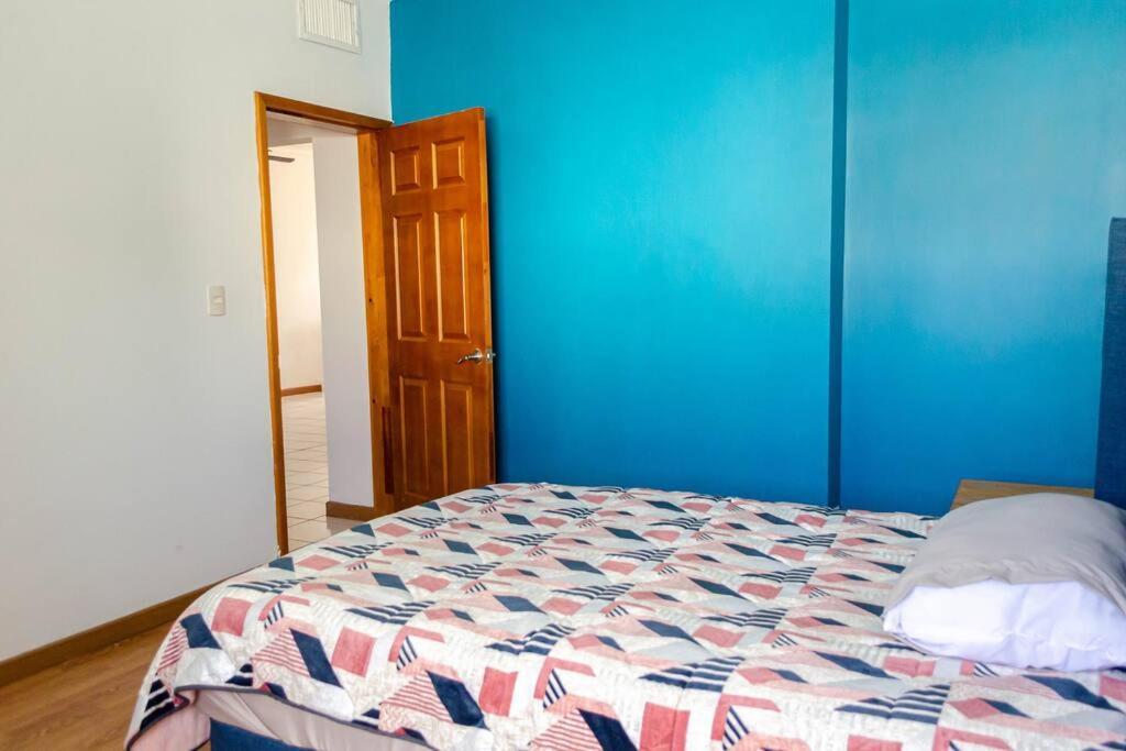 Alojamiento Completo 3 Habitaciones Chihuahua Luaran gambar