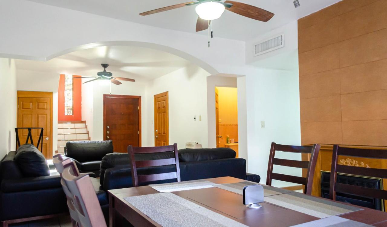 Alojamiento Completo 3 Habitaciones Chihuahua Luaran gambar
